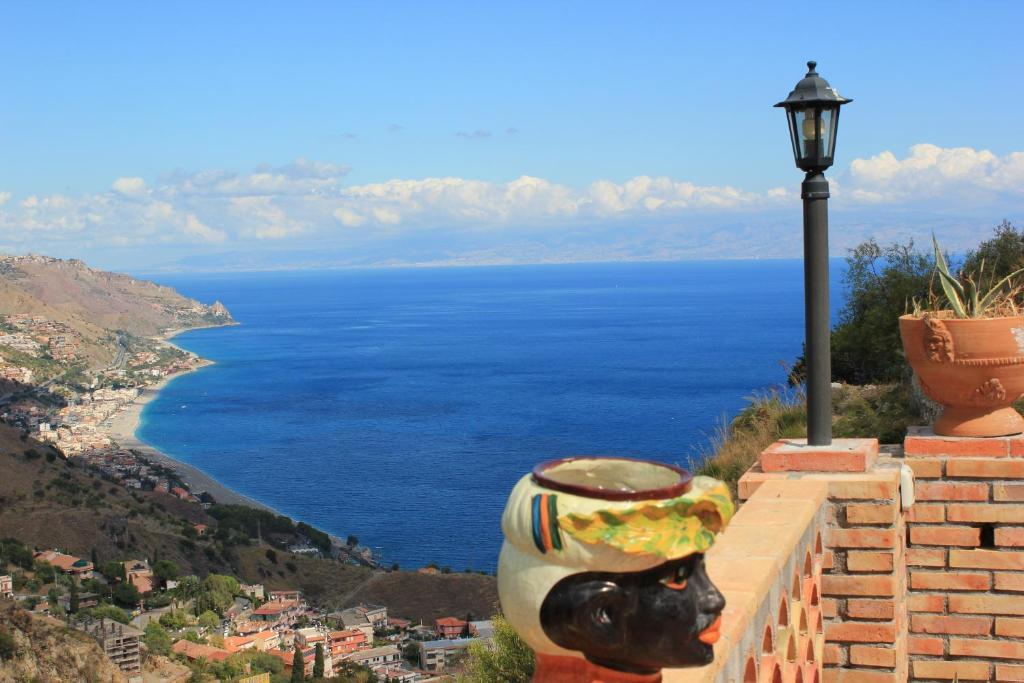 Villa Almoezia Charming B&B Taormina Exterior photo